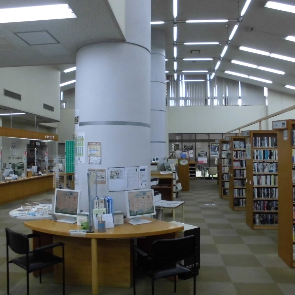 北図書館　一般書架・検索機