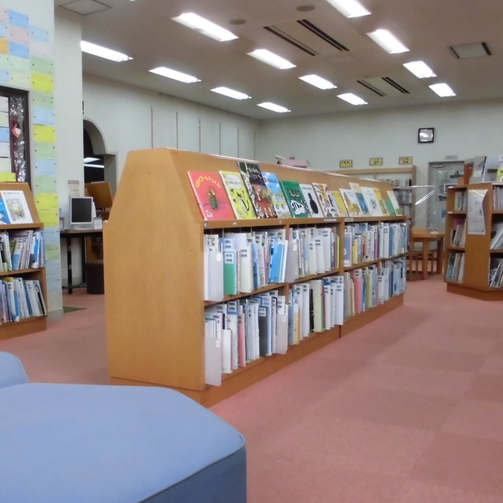 北図書館 児童室